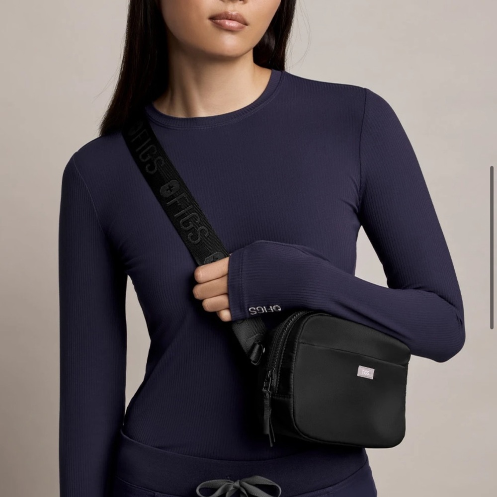 Figs belt bag black NWT - Picture 2 of 10